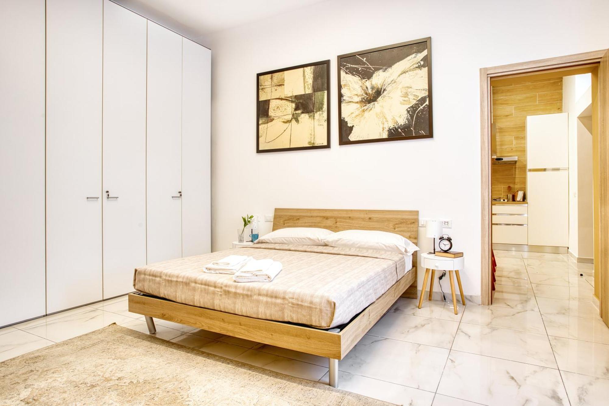 Sarpi56; New 2 Bd In Sempione District Appartement